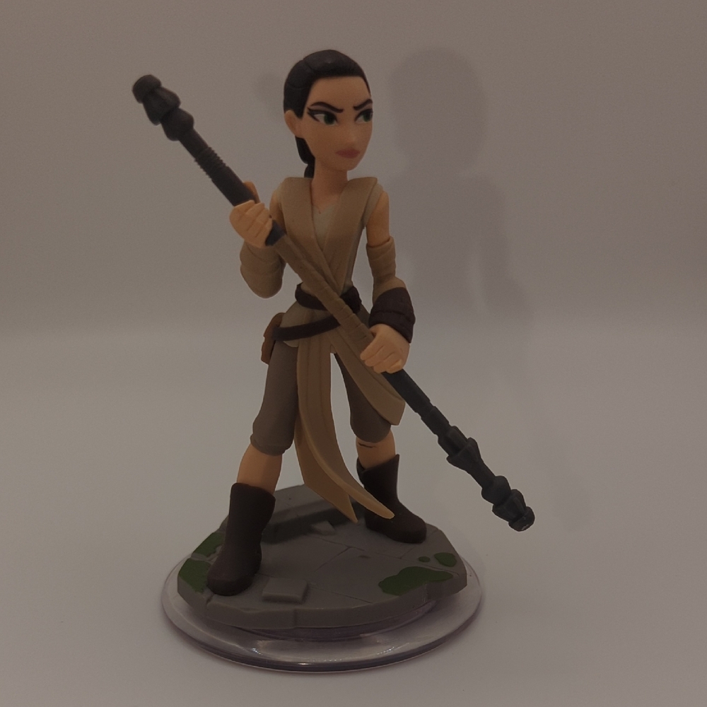 Star Wars Disney Infinity Rey Action Figure with Brown and Black Outfit